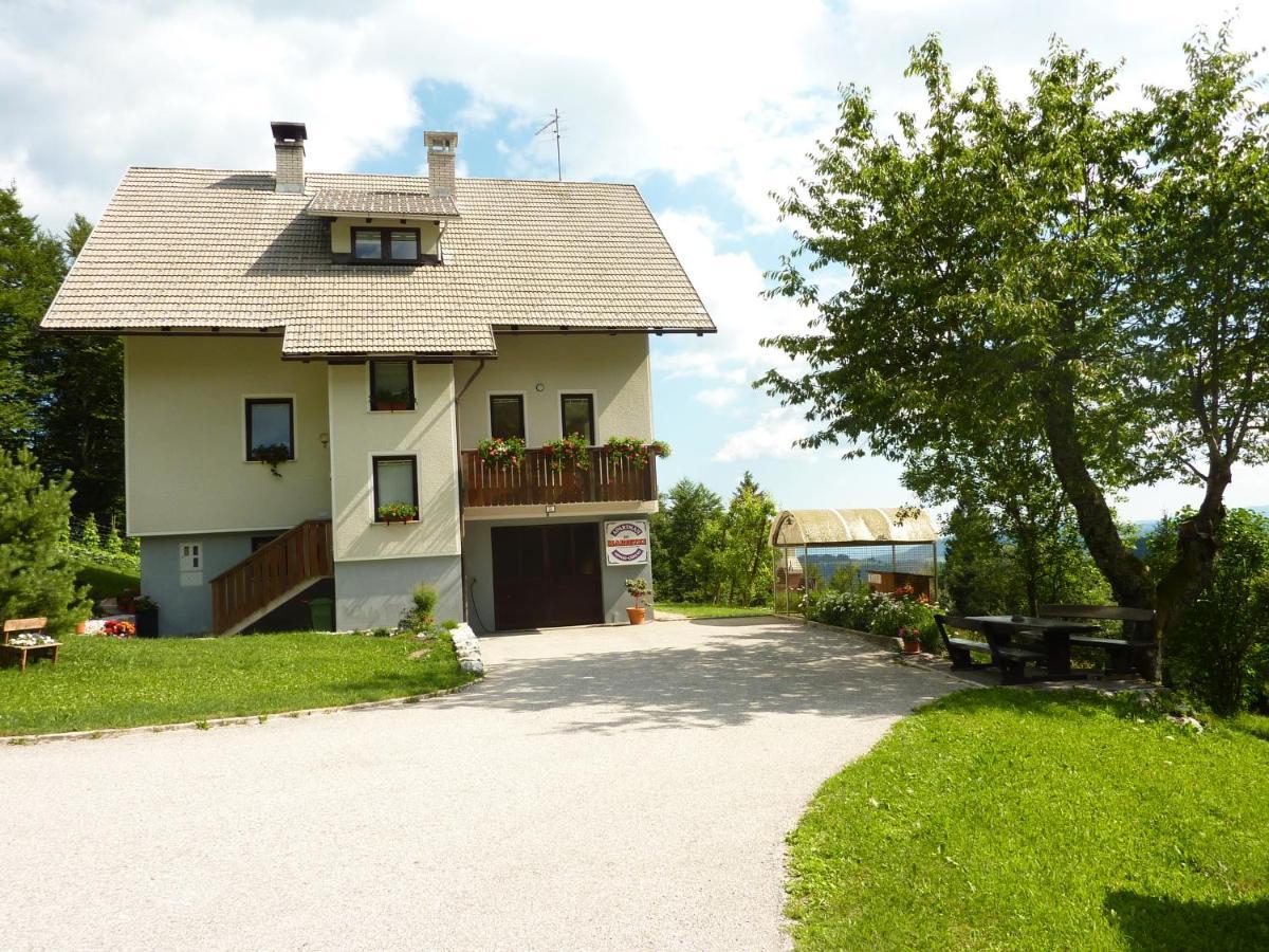 Apartments Pri Marjetki Cerkno Luaran gambar
