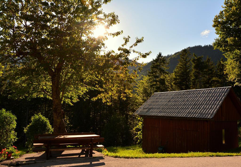 Apartments Pri Marjetki Cerkno Luaran gambar