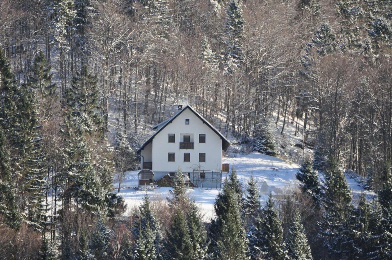 Apartments Pri Marjetki Cerkno Luaran gambar