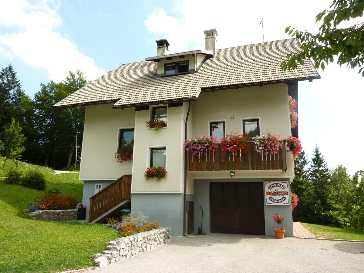 Apartments Pri Marjetki Cerkno Luaran gambar